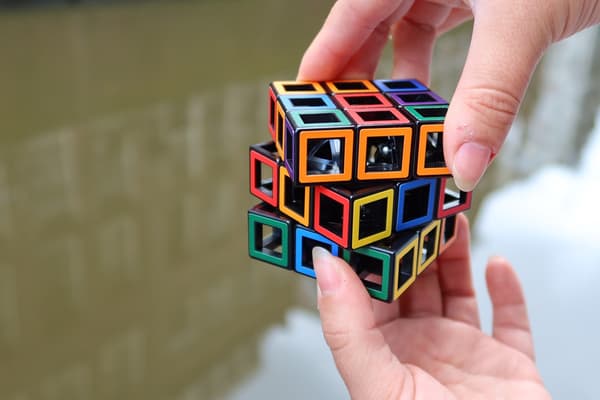 Viimeaikaiset Toys Logic Game Hollow Cube
