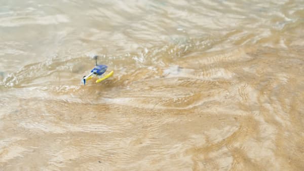 Flybotic Radio Control Helicopter Aqua Blaze, 22Cm