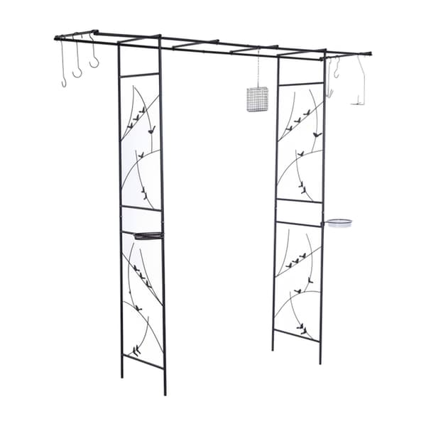 Rosenbue-espalier til haven – Fuglebad og foderstationer