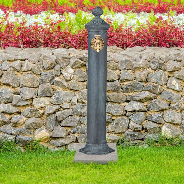 Antik fontän