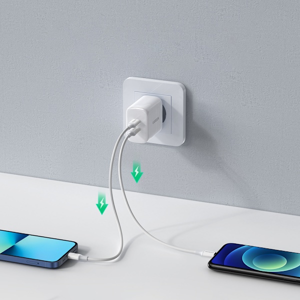 Väggladdare för telefon 2x USB-C 40W Power Delivery vit