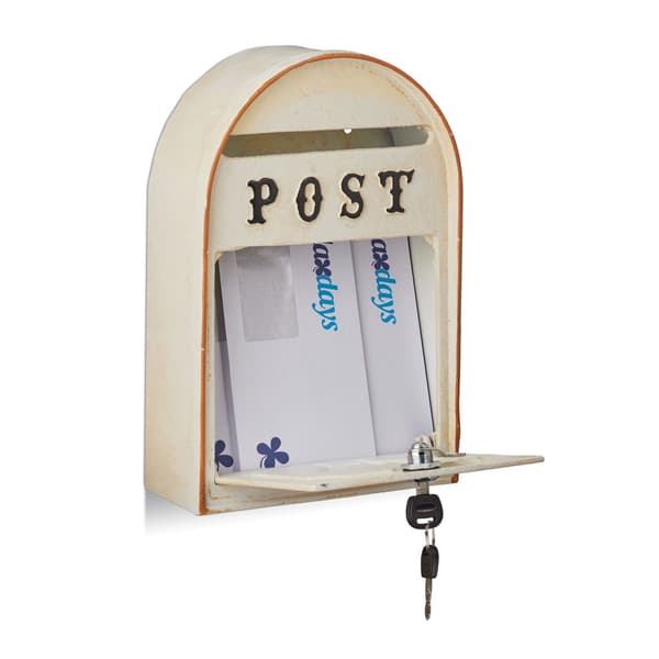 Antiikkityylinen postilaatikko