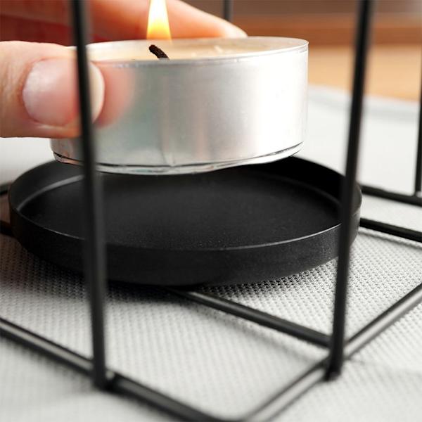 Svart Metalllykta i Fågelbur Design för Ljus