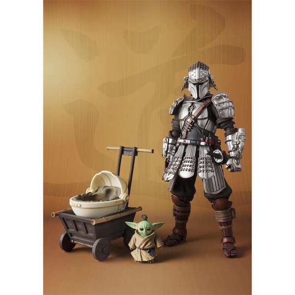 Mandalorian Beskar rustningssæt med 18 cm Grogu figur