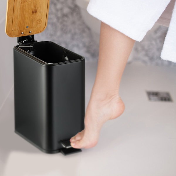 Avfallsbehållare för badrum 5 liter med lock av bambu