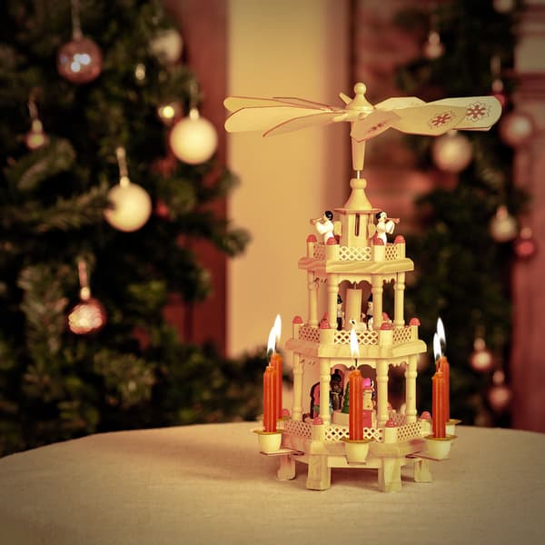 Drejelig 3-etagers julepyramide i træ, 30 cm