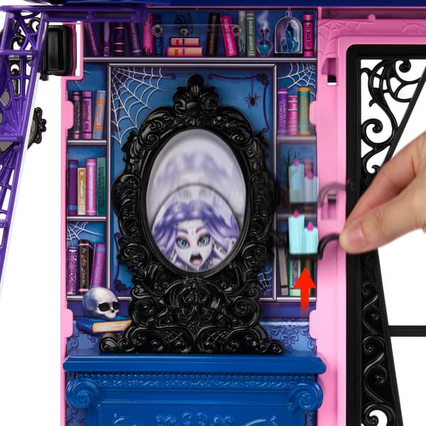 Monster High dockhotell med 5 lekplatser och möbler