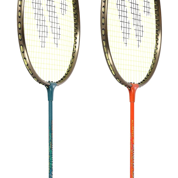 Badmintonset – 2 racketar, fjäderbollar ingår