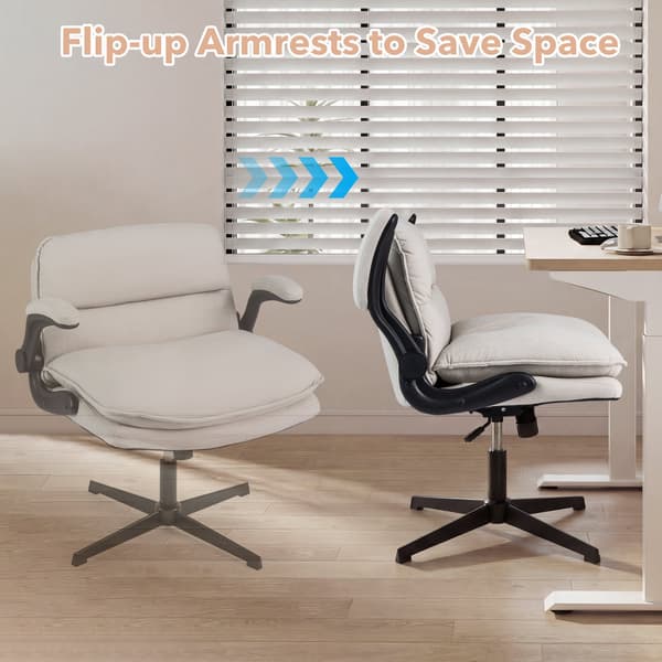 Ergonomisk beige kontorsstol med uppfällbara armstöd och vridfunktion