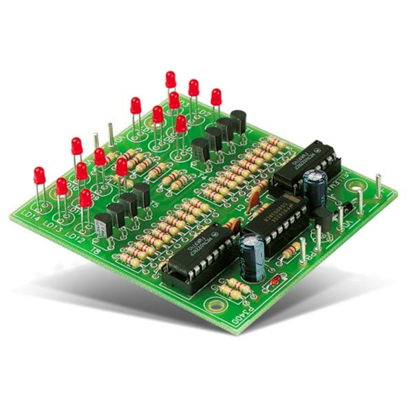 Kaksi elektronista noppaa