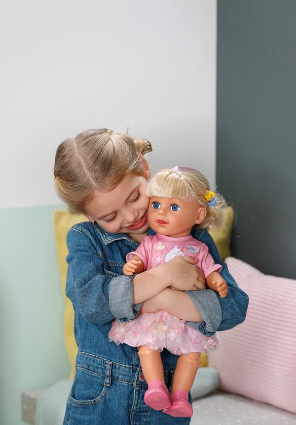 Vauvanukke Carla, 43 cm, hiusasusteilla