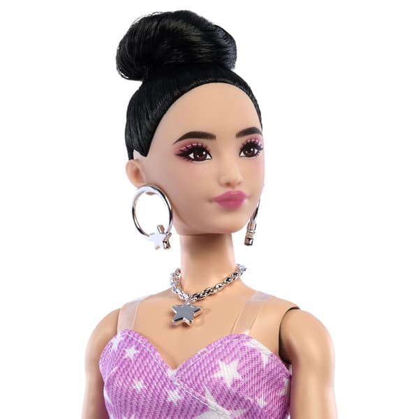 Barbie Deluxe Modedocka med Denim Rose-outfit