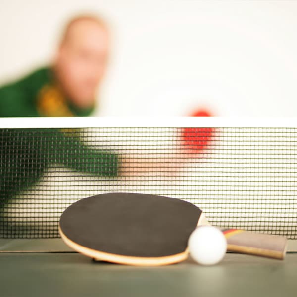 Pöytätennisverkon pidike
