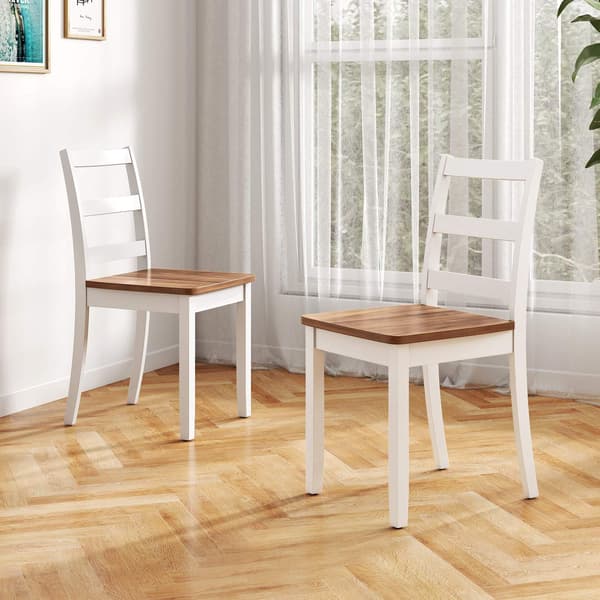Set med 2 matstolar, stegerygg, ben i gummiträ