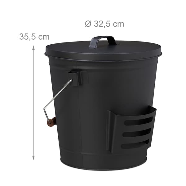 Tuhkakuppi kannella ja lapiolla