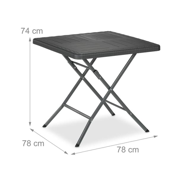 Trädgårdsbord i trälook
