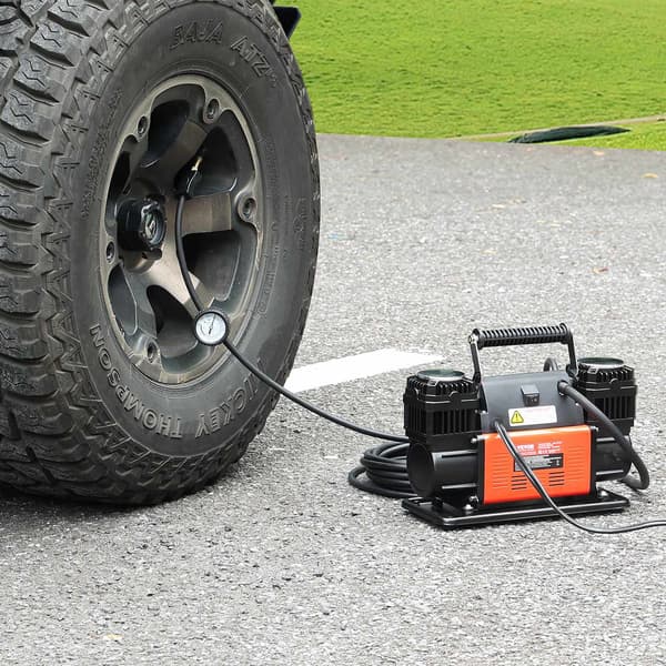 12V däckpump med dubbla cylindrar, 10,6 CFM, 150 PSI