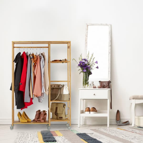 Rullegarderobe i bambus