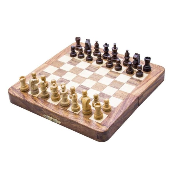 Magnetiskt schack i trä