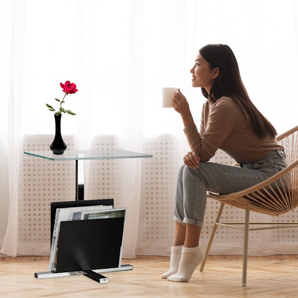 Sidebord med magasinholder