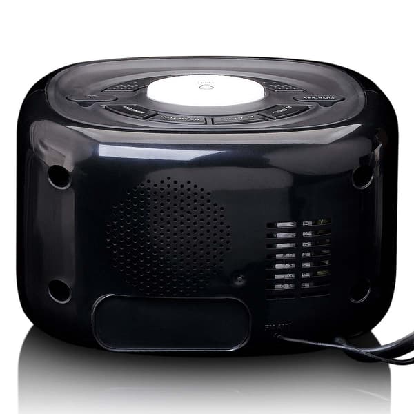 FM-kelloradio yövalolla mustalla