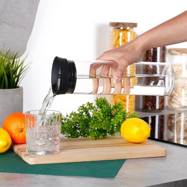 Elegant glaskande med låg - 1L, Smart Pouring System