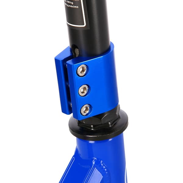 Space Stunt Scooter – Holdbart, let design