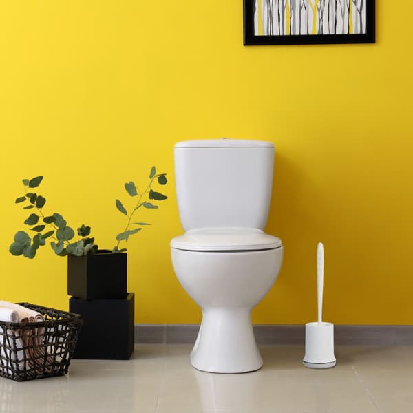 WC-harja seinätelineellä