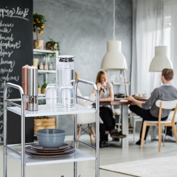 Serveringsvagn i metall med 3 hyllplan