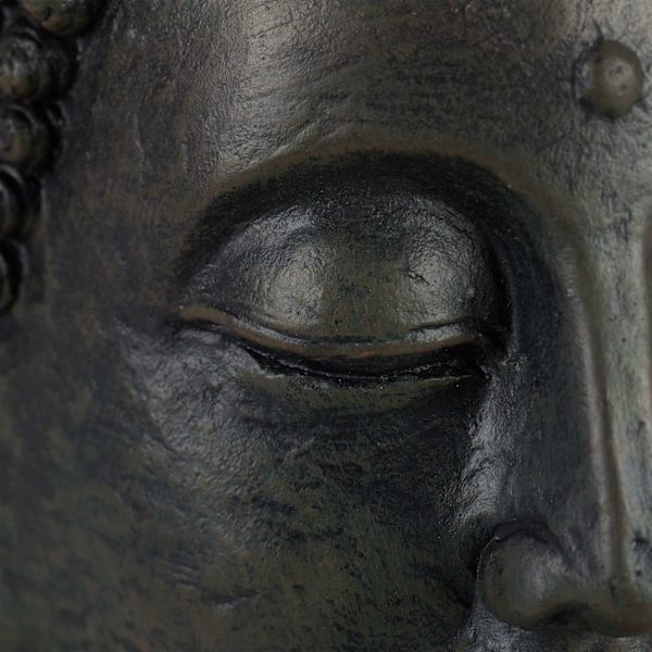 Buddha statue