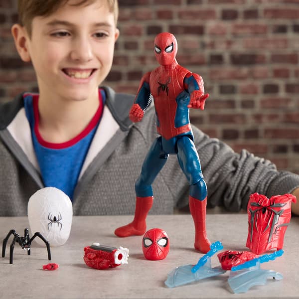 Spider-Man actionfigur med 12 tilbehør, 29,2 cm