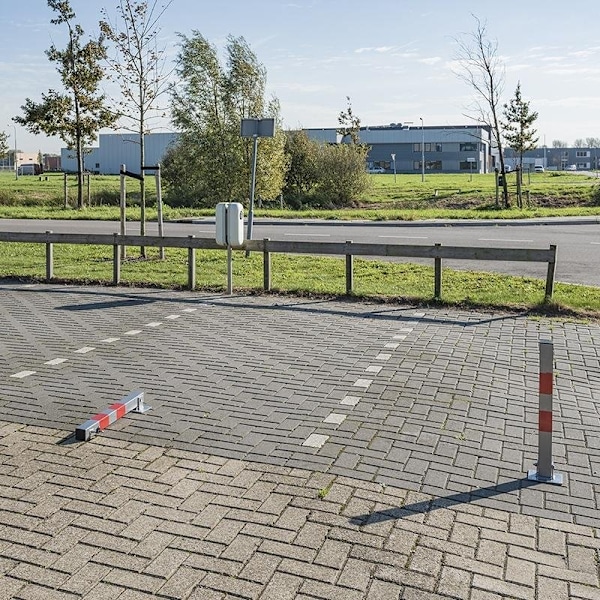 Pysäköintipylväs lukolla