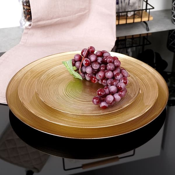 Elegant gyldent glasfad til måltider og snacks