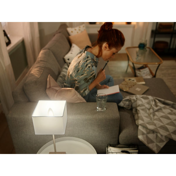 Philips Hue White and Color Ambiance - LED-älylamppu, E14, 470 lm