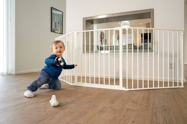 Safety Gate lekhage för barn och husdjur – 5 paneler, 60 cm, metall