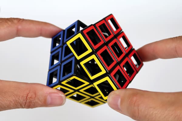 Viimeaikaiset Toys Logic Game Hollow Cube