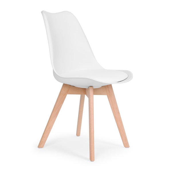Set med 4 matsalsstolar i vardagsrummet med en dyna i ekologiskt läder ModernHome