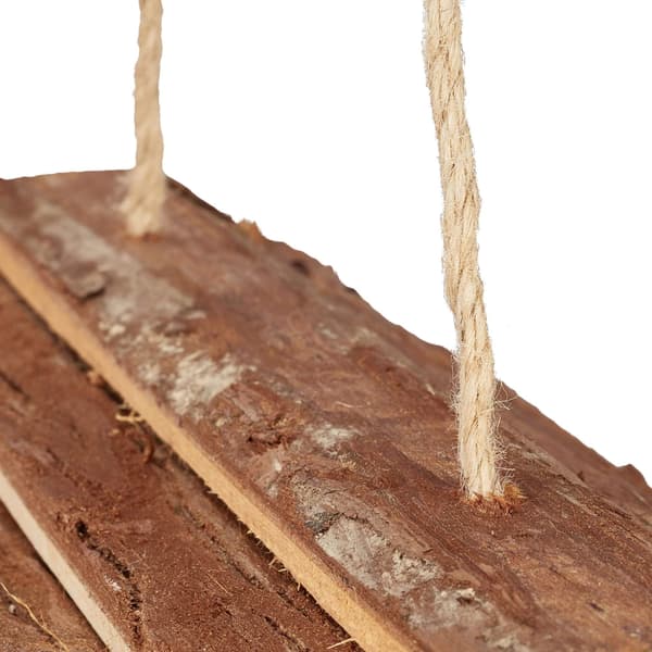 Fågelmatare med bark