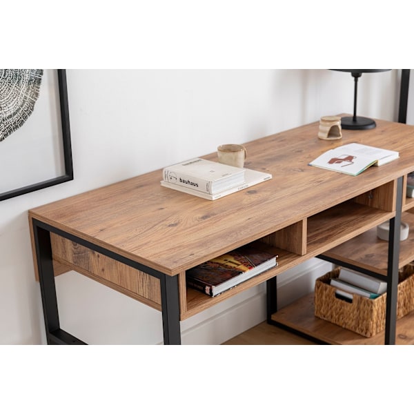 Studiebord Emro