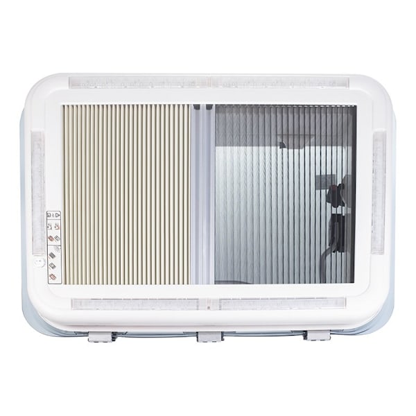 Taklucka 700x500 mm utan permanent ventilation transparent led