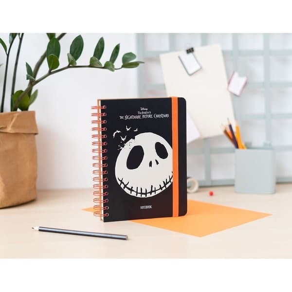 Nightmare Before Christmas A5-notesbog med forede sider