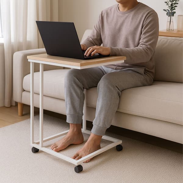 C-formet sidebord med hjul – trælignende bordplade
