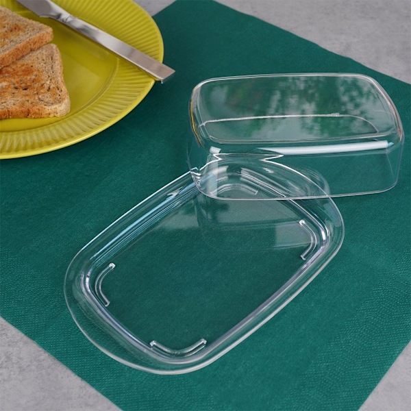 Transparent smörask för fräsch förvaring och servering