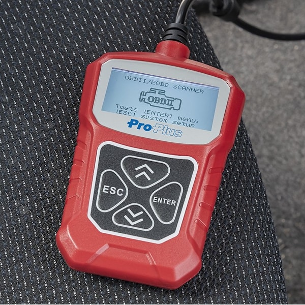 OBD II diagnoseværktøj med Plug & Play-funktion