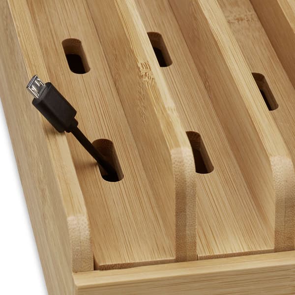 Laddstation i bambu