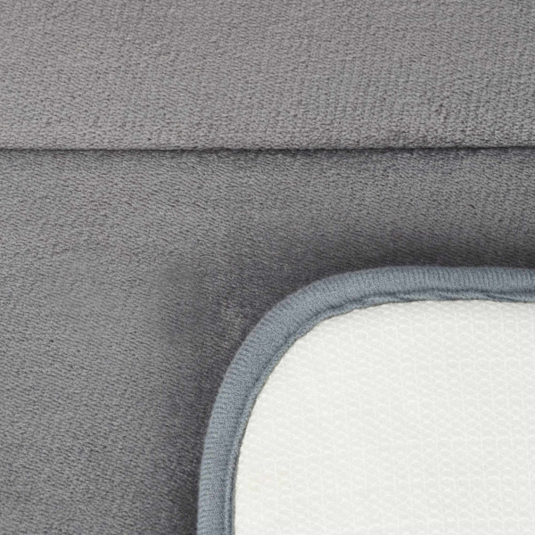 Harmaa Memory Foam -kylpymatto
