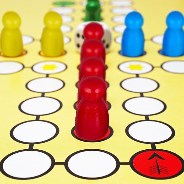 Spelpjäser för brädspel set om 160 st