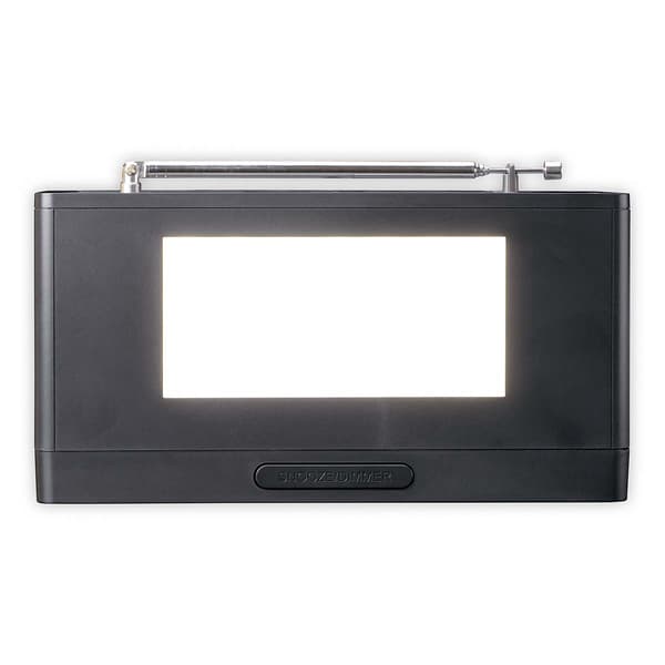 FM-clockradio med LED-display og natlys