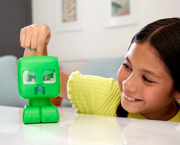Minecraft Creeper -lelu äänellä ja valolla, 15 cm