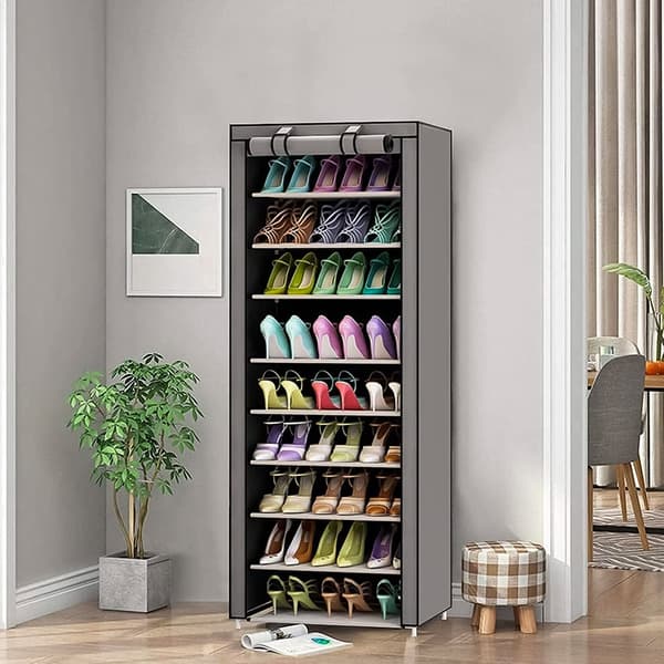 Tekstilgarderobe med hylder til tøj og sko